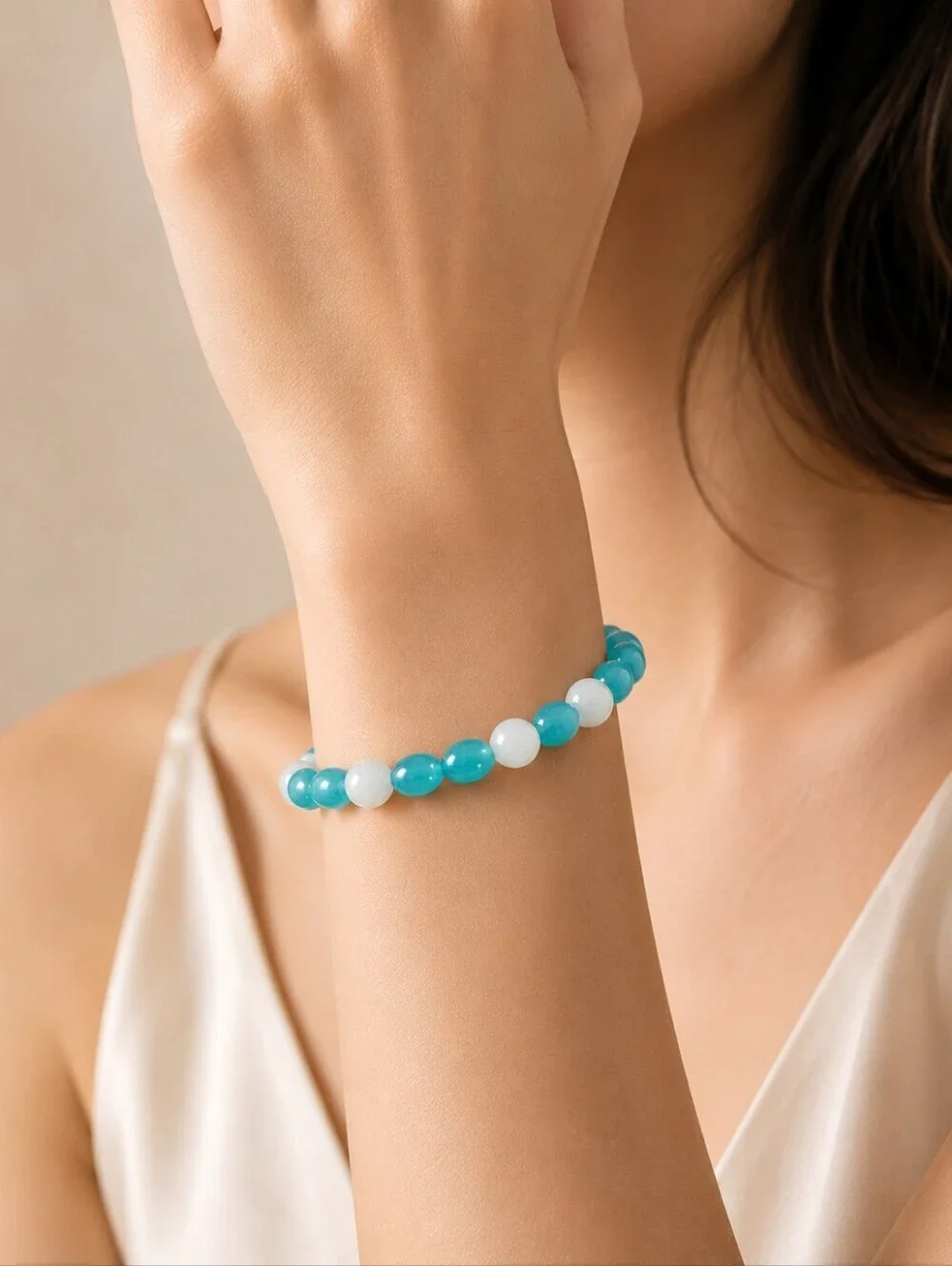 🌸2/$16🌸 Ocean Breeze Aqua & White Beaded Stretch Bracelet